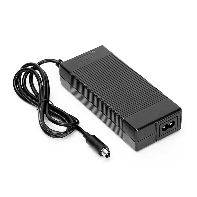 Acquista Caricabatterie per scooter elettrico 42V 2A 8mm