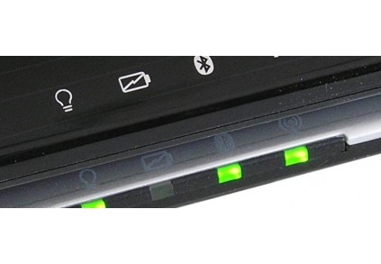 Porque é que a minha bateria portátil está a cintilar?